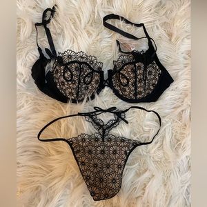 Victoria’s Secret Sexy Lingerie Set Bra 34B and Thong S